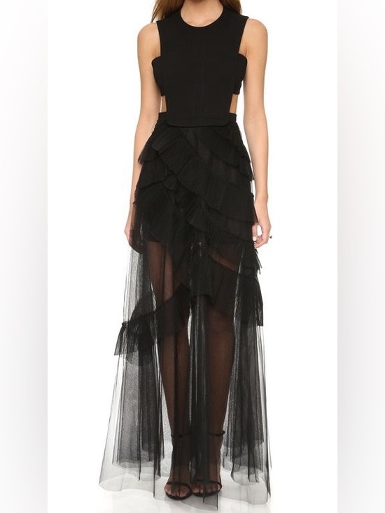 BCBGMaxAzria Dresses & Skirts - BCBGMaxAzria Black Oly Tiered Ruffle Tulle Evening Gown